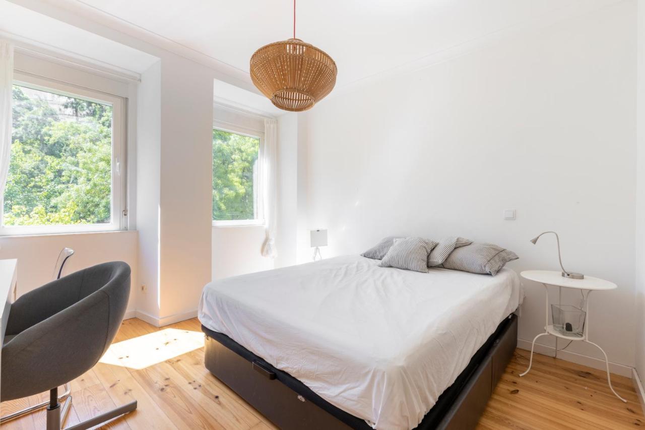Apartment Comfy 3 Bedroom Campo De Ourique Lisbon
