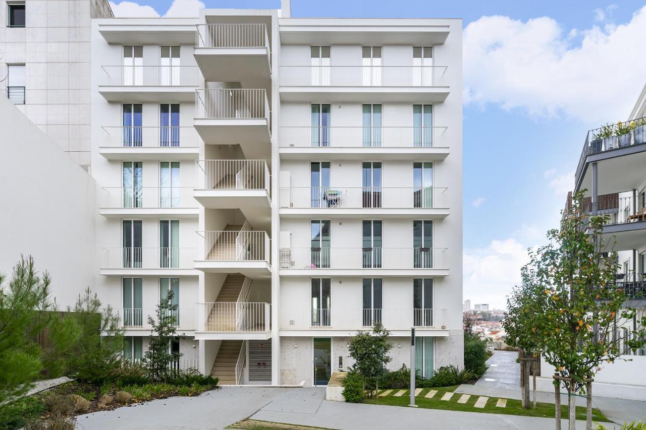 Whome View Penthouse Luxurious Living In With Ac & Elevator Apartment
