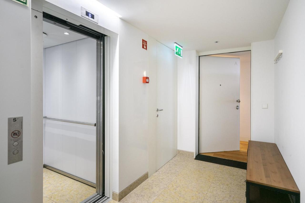 Apartment Whome View Penthouse Luxurious Living In With Ac & Elevator Lisbon