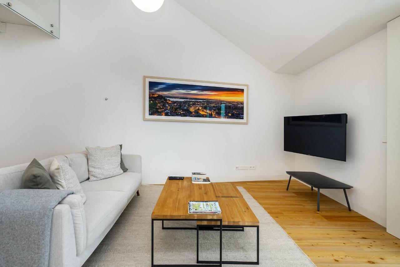 Apartment Whome View Penthouse Luxurious Living In With Ac & Elevator Lisbon