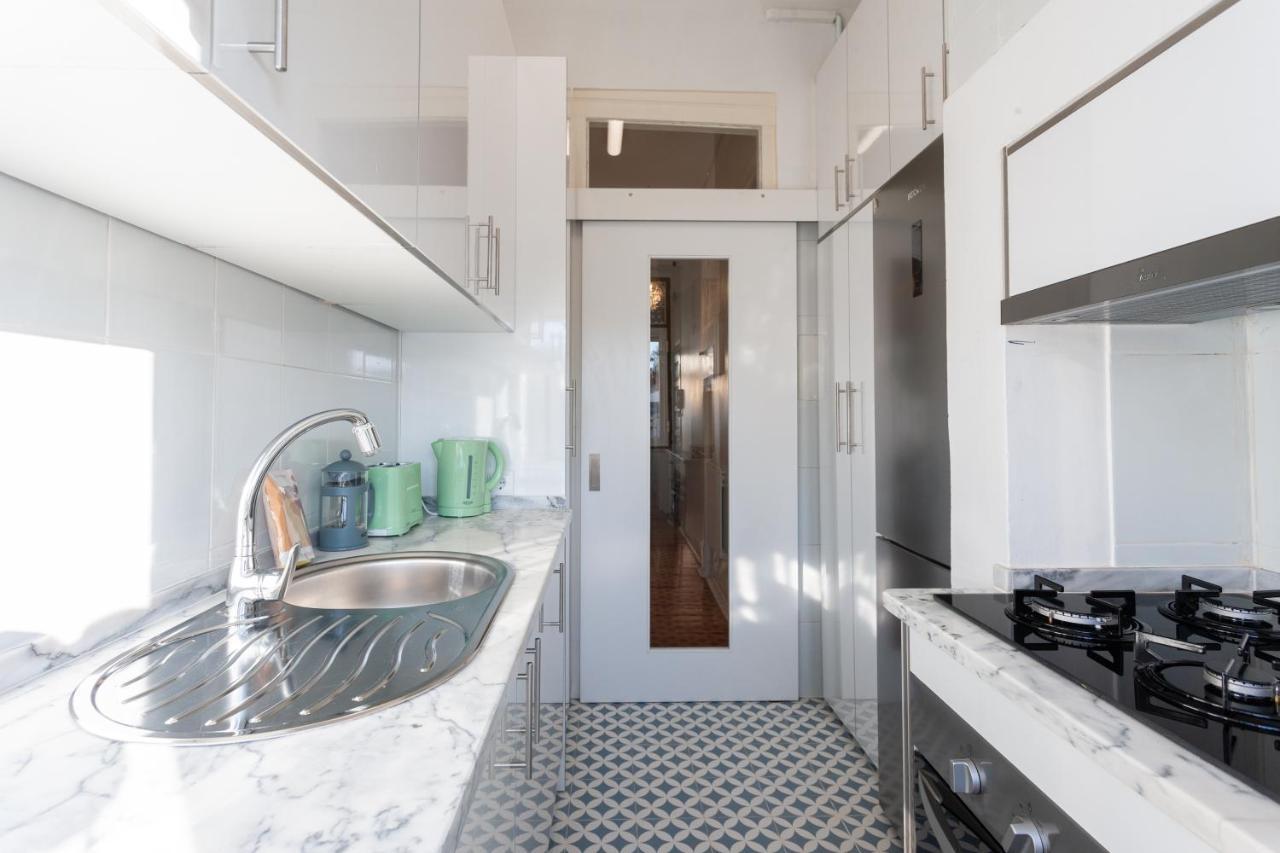Apartment Flh The Poet Near Saldanha Lisbon