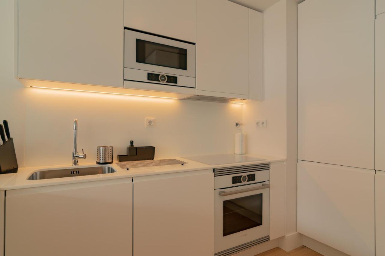 Bright 1 Bdr W/ Pool View By Lovelystay Apartment *