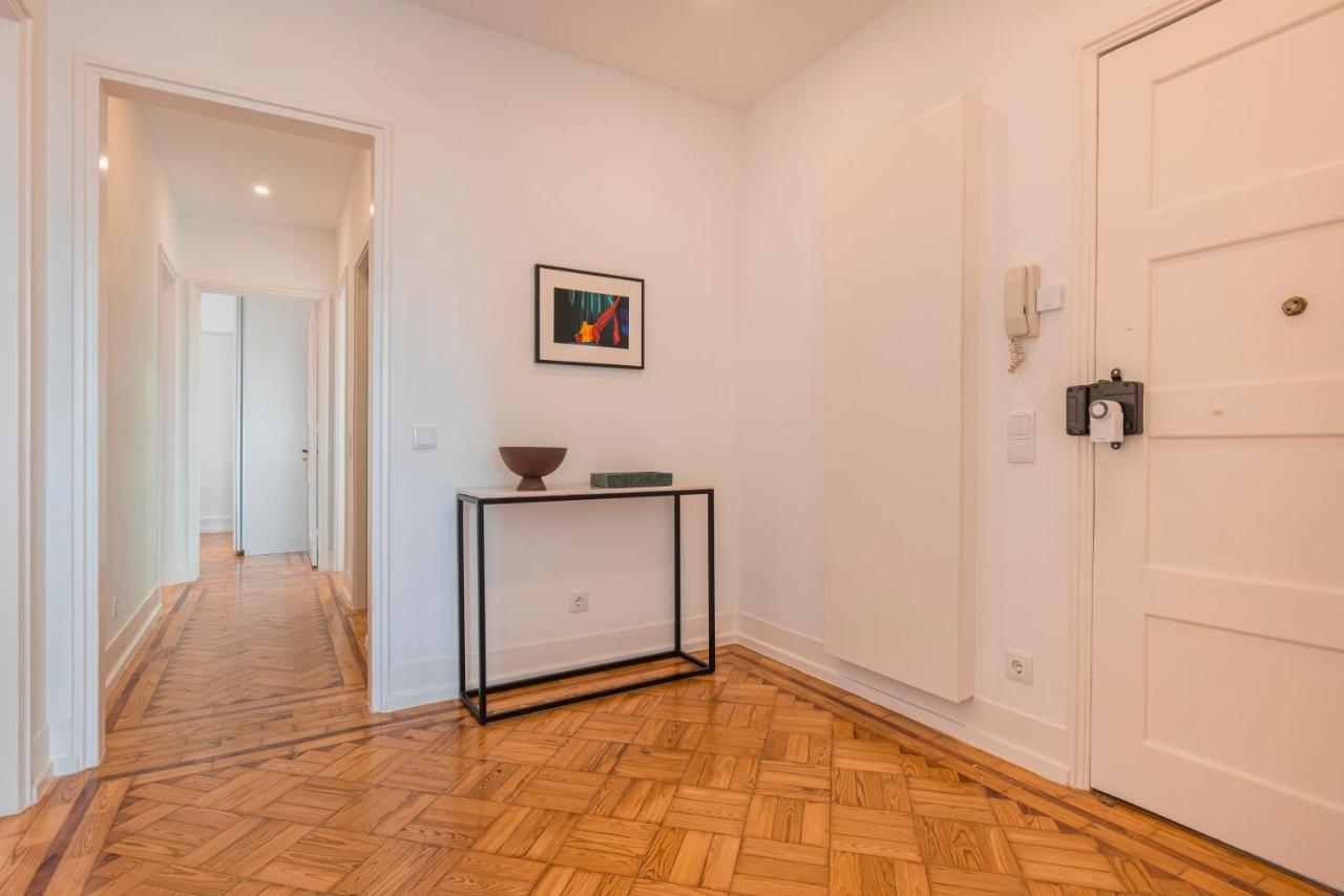 Magnificent 4bdr In By Lovelystay Apartment Lisbon