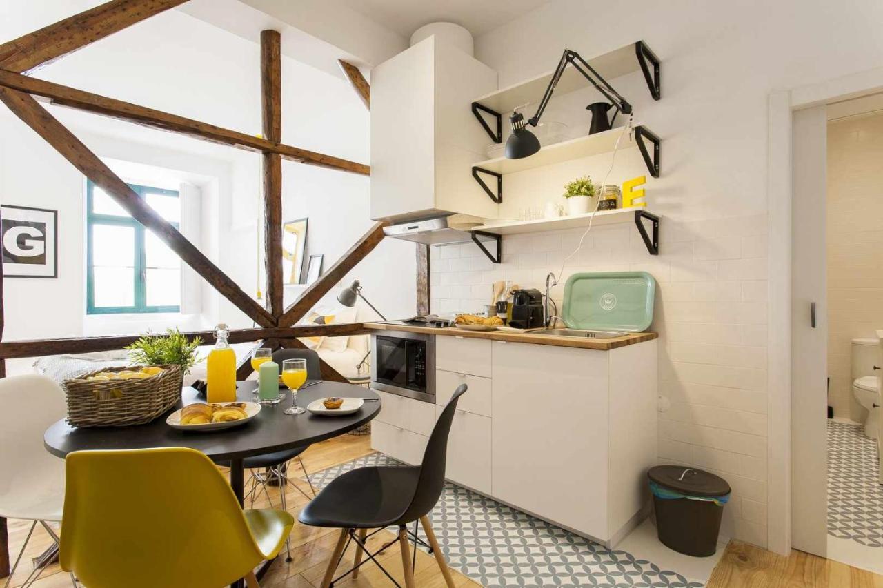 Apartment Yellow Design Chiado Center Lisbon