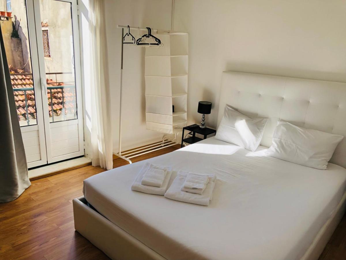 World Travelers Guest house *