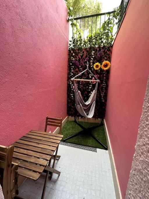 Apartamento Artistic Digital Getaway - Patio & Great Location! Lisboa