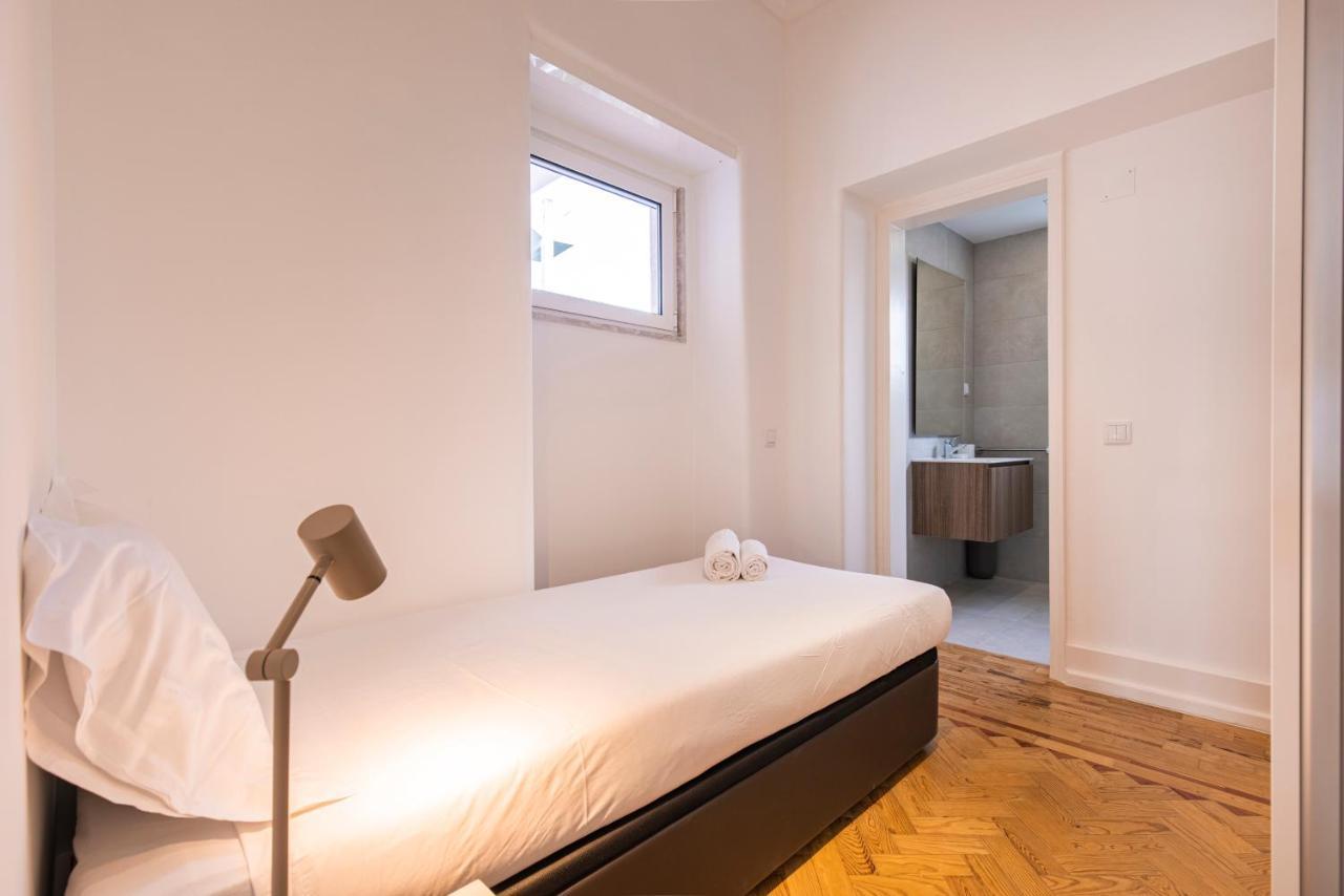 Apartment Magnificent 4bdr In By Lovelystay Lisbon