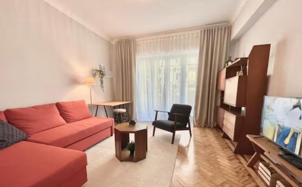 Valmor Avenue Vintage Chiq By Homeful Apartment *