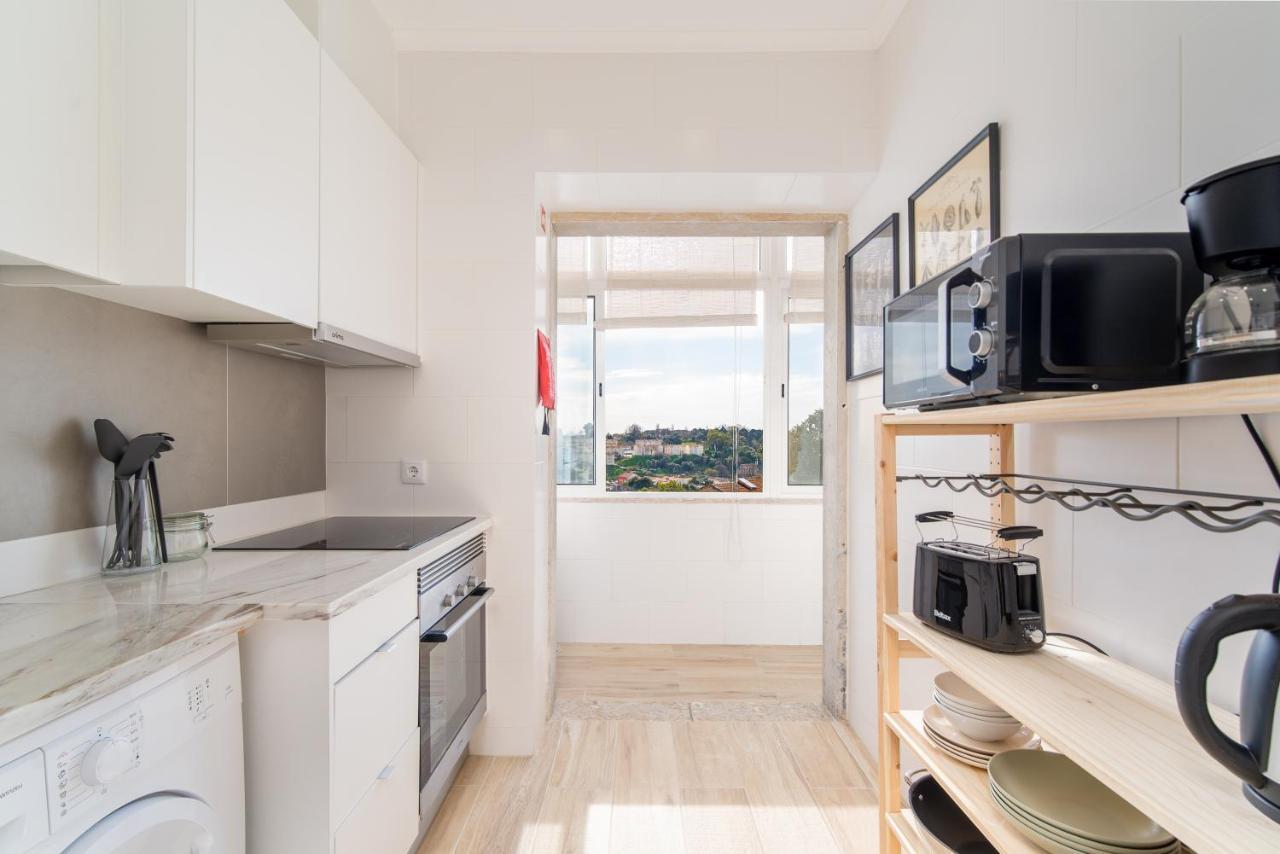 Apartment Renew Yourself At An Unvarnished Hideaway Lisbon