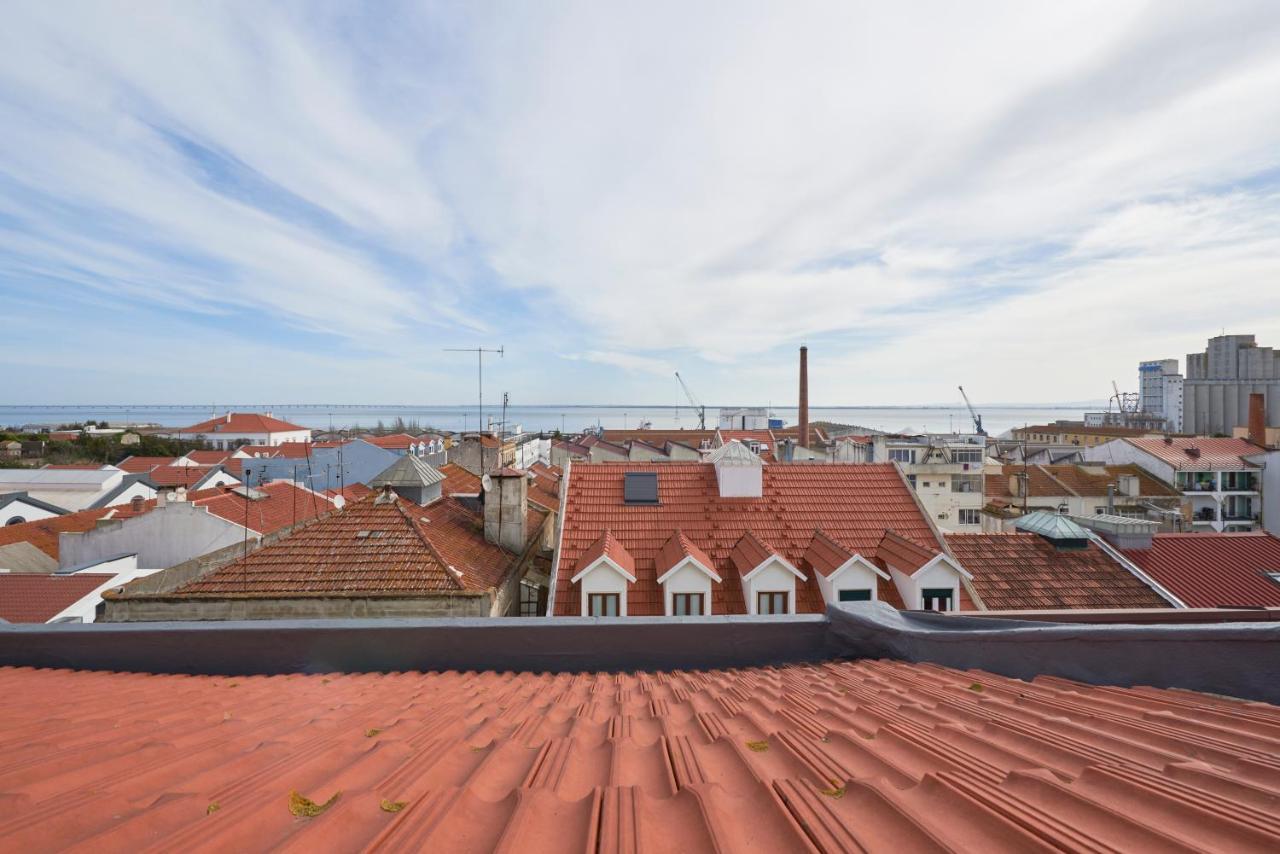 Bright W Balcony, Ac, Parking, By Timecooler Apartment *