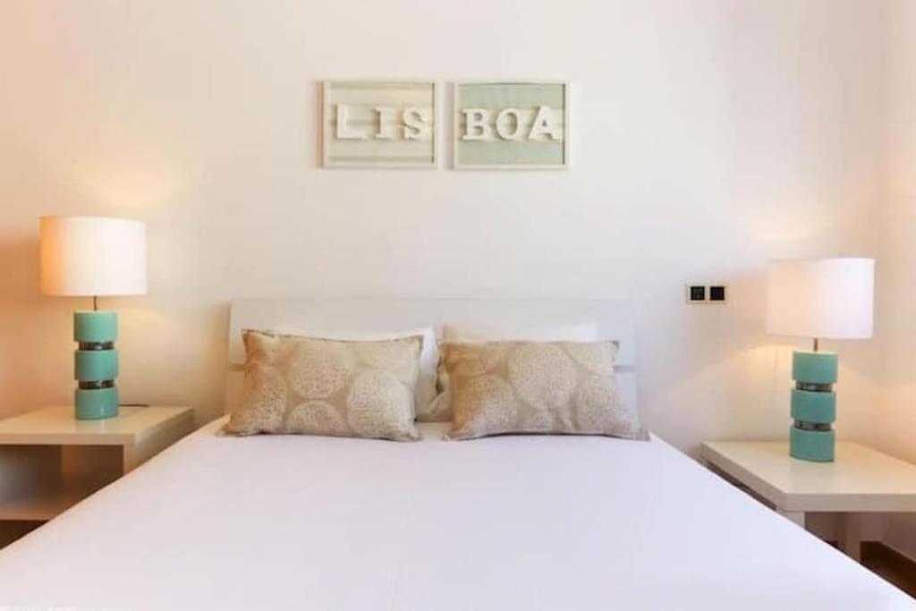 Parque Nacoes Flat W Parking Lisbon