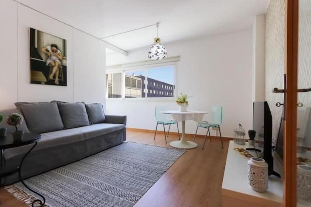 Parque Nacoes Flat W Parking * Lisbon