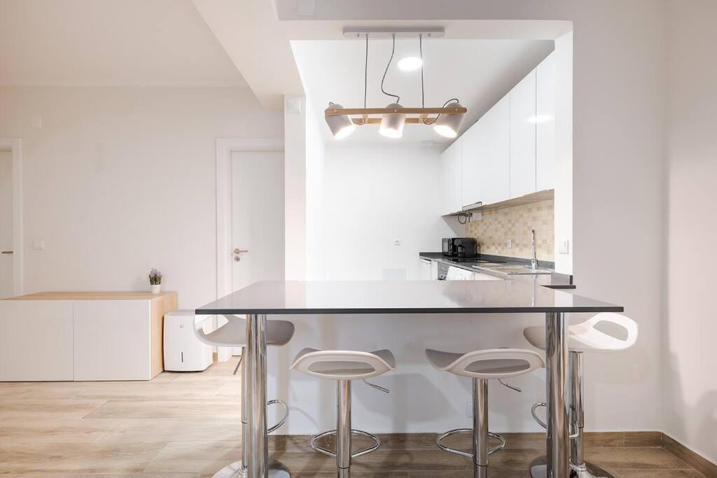 Apartment Gem Ii - Trendy Santos District Lisbon
