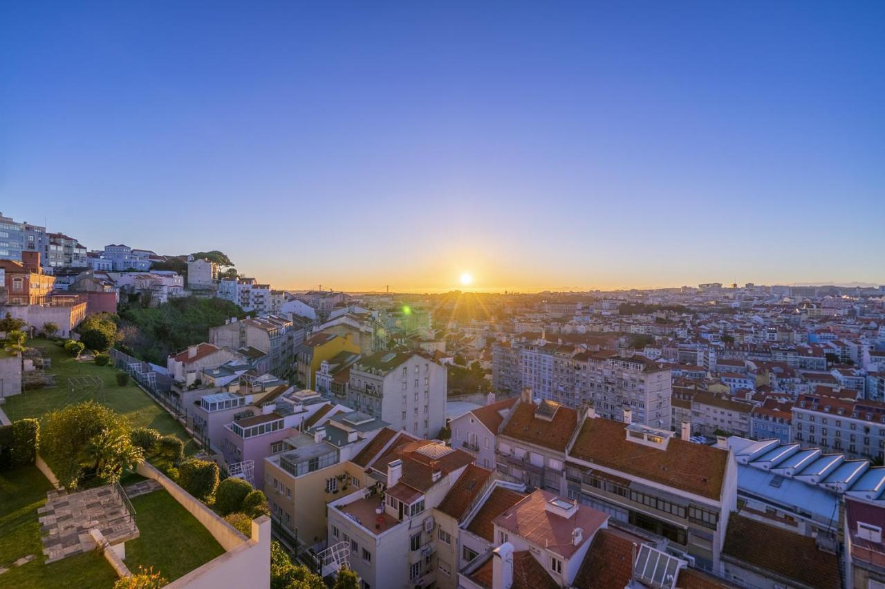 Whome View Penthouse Luxurious Living In With Ac & Elevator * Lisbon