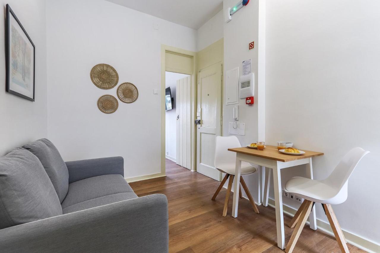 Apartment Portucale ! Stylish Campo Ourique Lisbon
