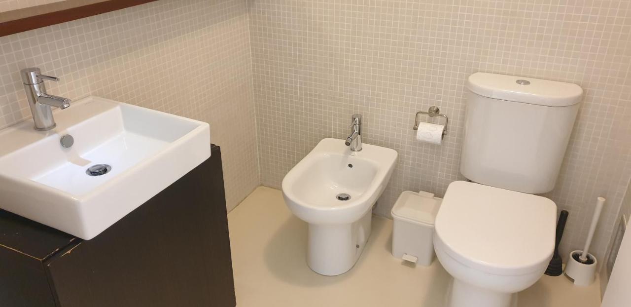 5min Walk From Subway Station & Free Parking Apartment Lisbon