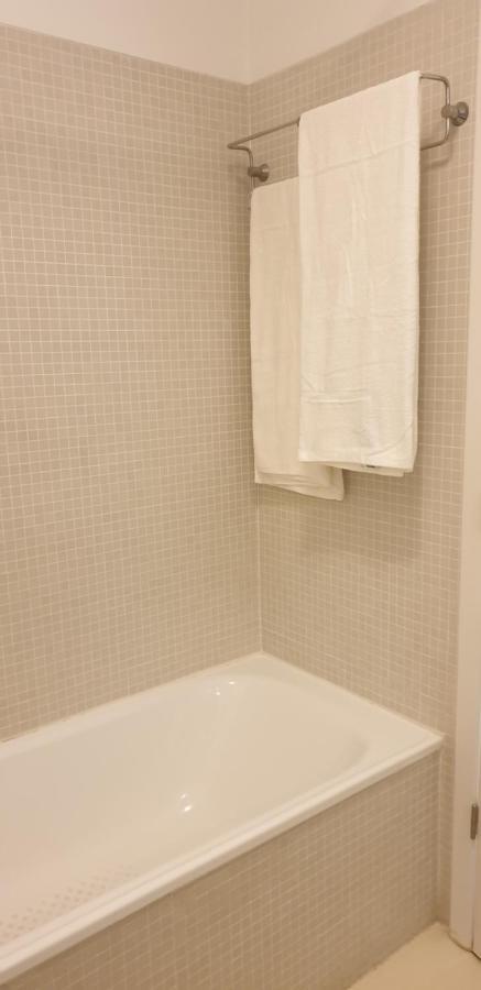 Apartment 5min Walk From Subway Station & Free Parking