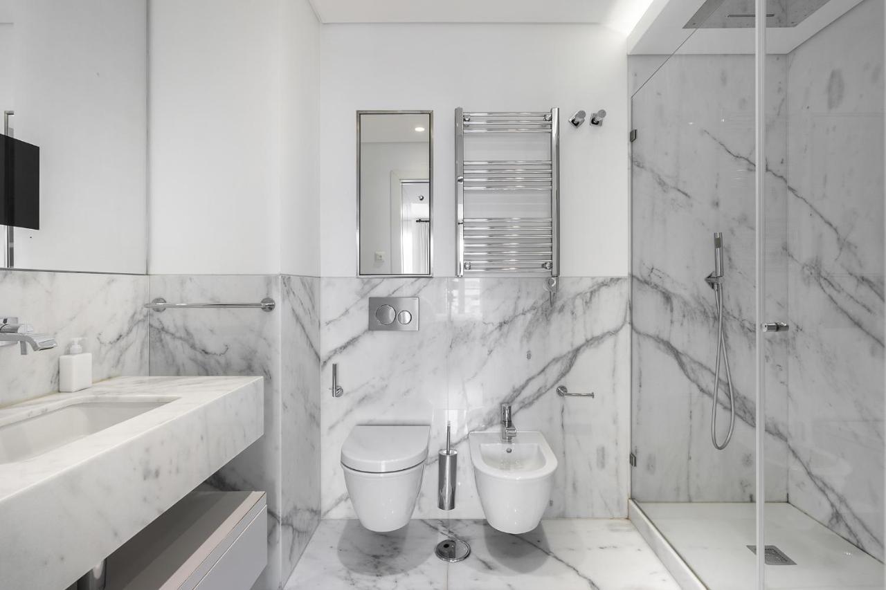 Whome Urban Retreat: Downtown Luxury, Parking, Ac & Elevator Lisbon