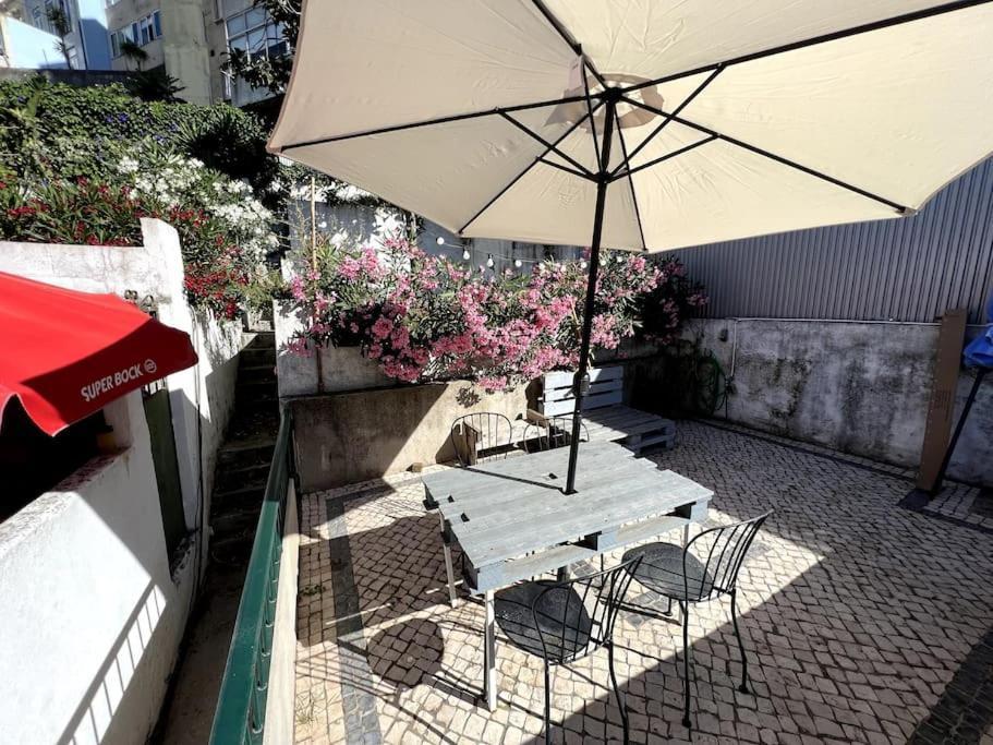 Apartment New Flat & Terrace Garden Monte Da Graca Lisbon