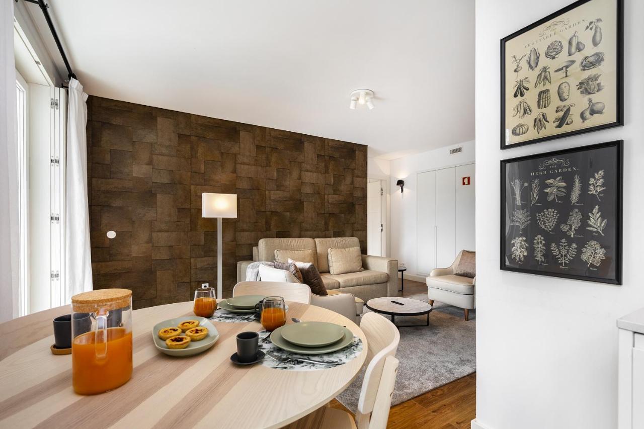 Whome Urban Retreat: Downtown Luxury, Parking, Ac & Elevator Apartment Lisbon