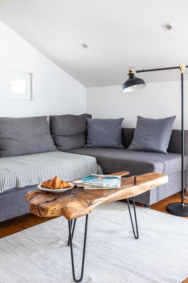 Alcantara Sunny Terrace Apartment