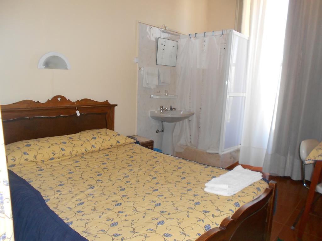 Residencia Nova Avenida Guest house