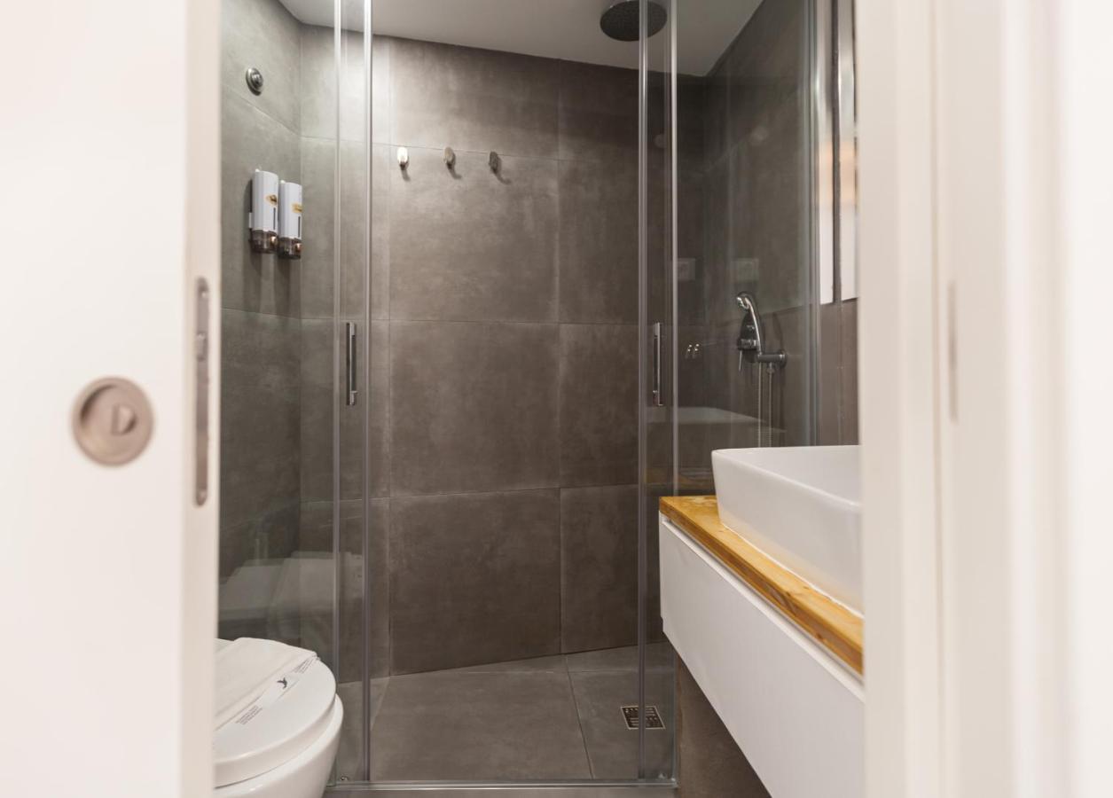 Apartment Flh Graca Lovely Iii Lisbon