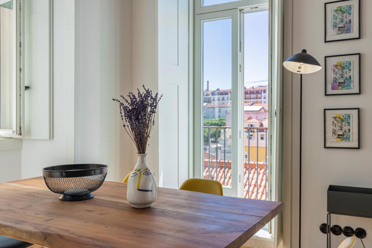 Glamorous 3bdr In Center By Lovelystay Apartment
