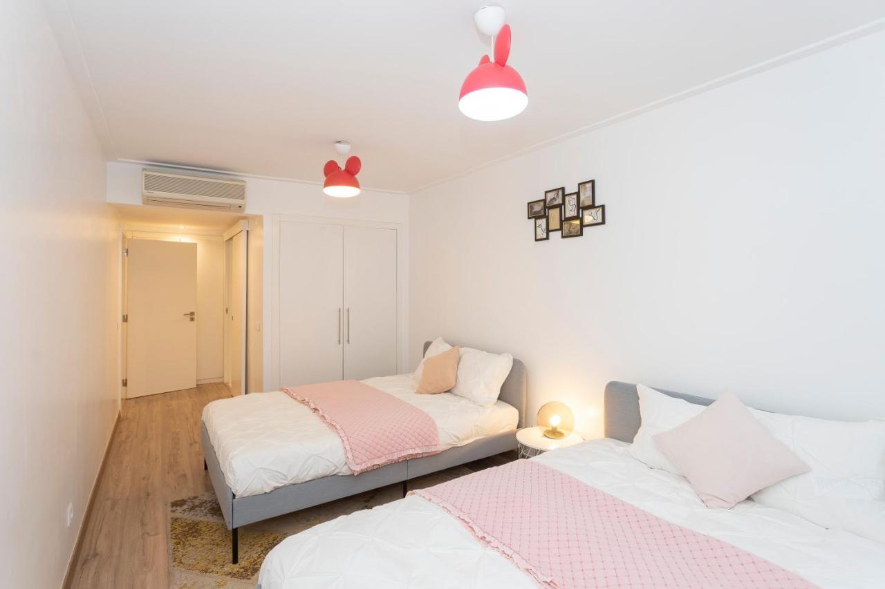 Expo River View Apartment Lisbon