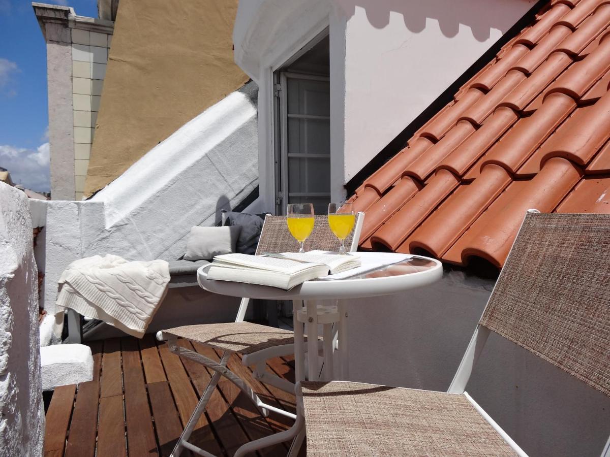 Penthouse At Downtown With Sun Deck & Amazing Views Lisbon