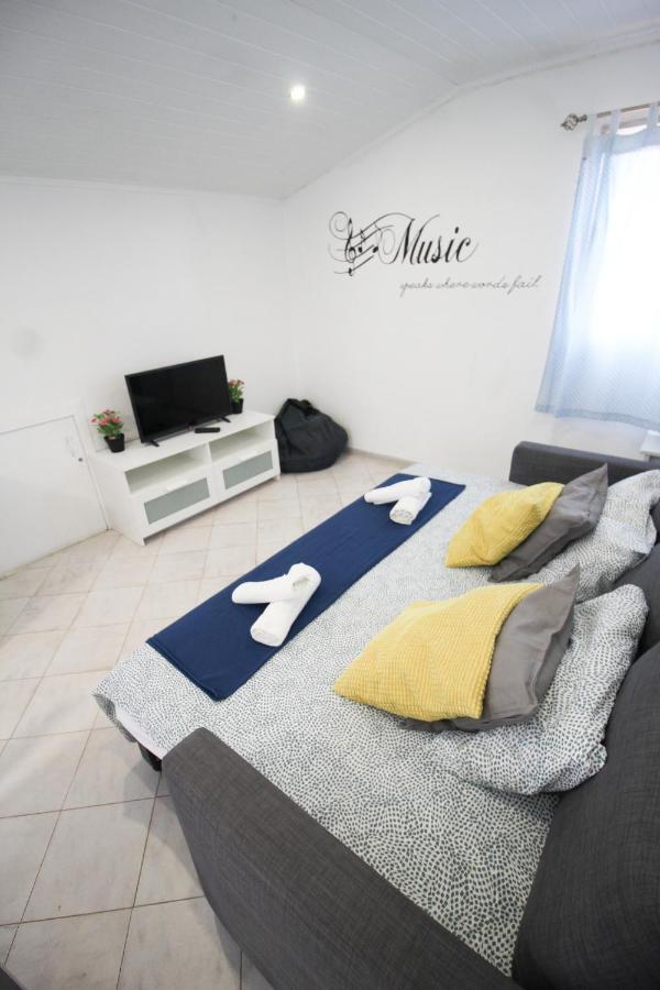 Oriente Dna Studios Apartment