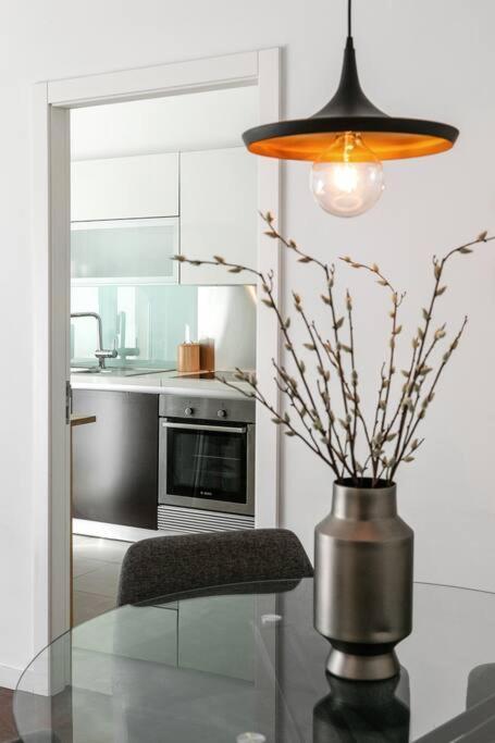 Apartment Metro & Pool Lisbon