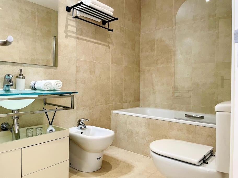 Airport Expo Apartment Lisbon