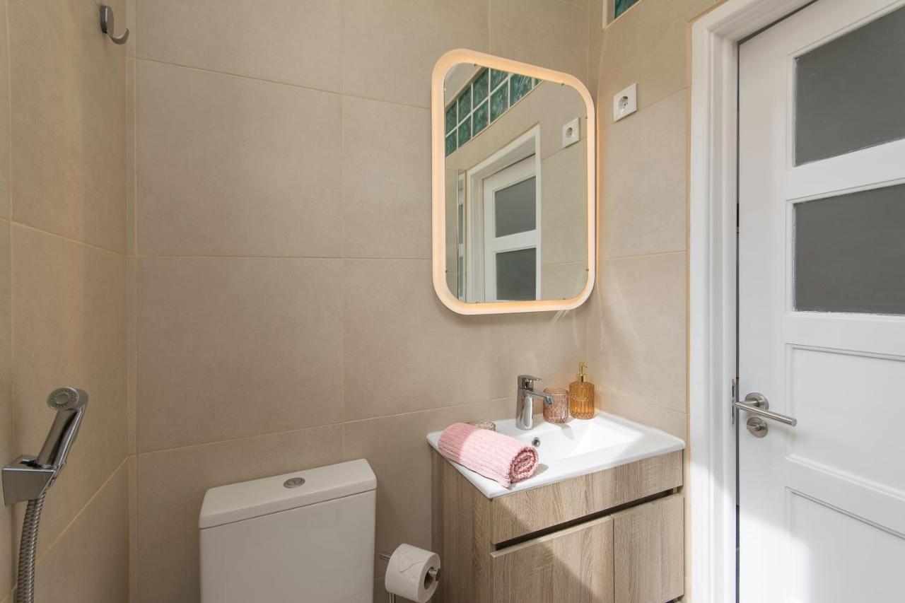 Apartment New Bright And Cozy In Graca