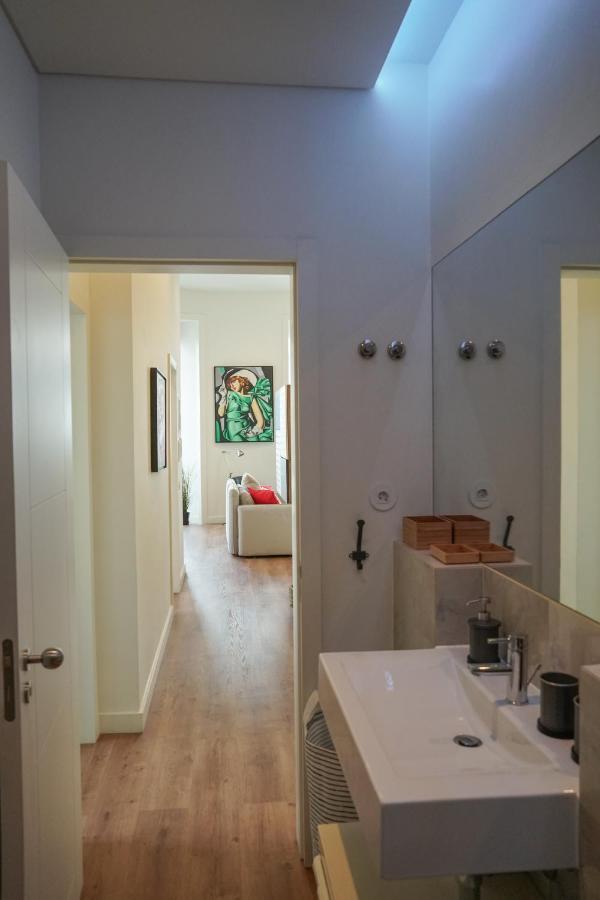 Marques Modern Art Apartment