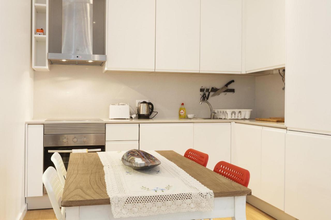 Downtown Blue Terrace By Homing Apartment *