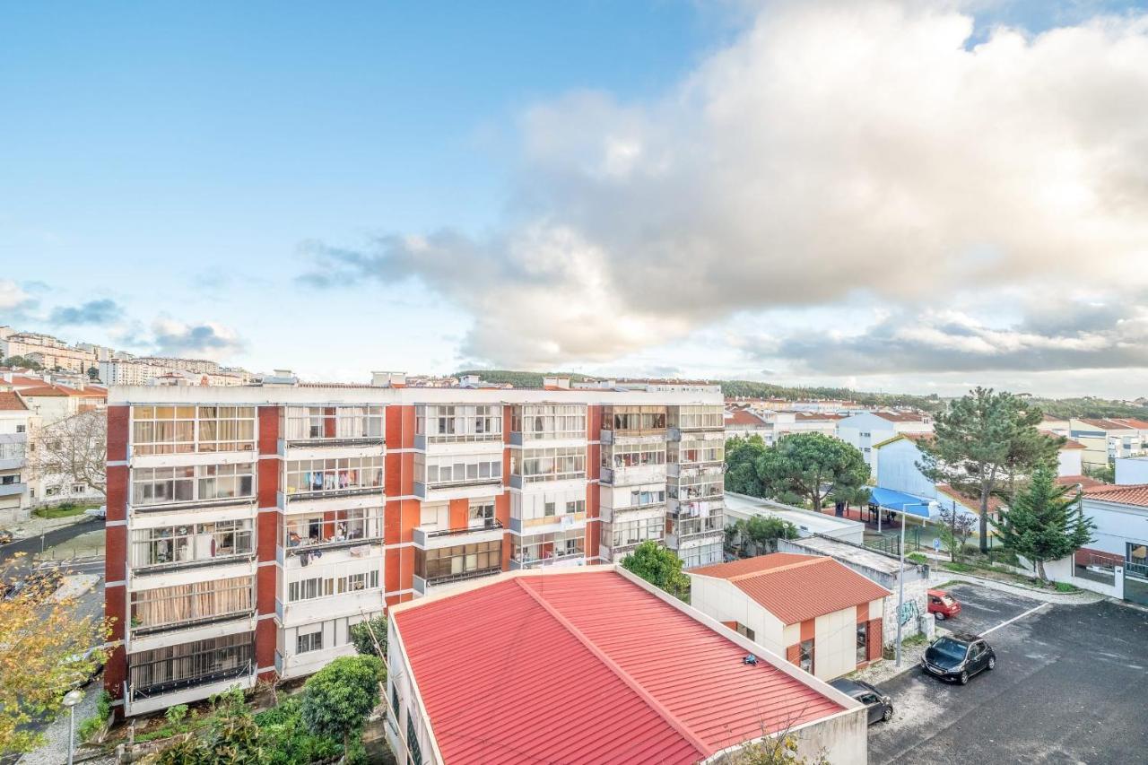 Apartamento Guestready - Bright Flat Near Rio De Mouro Station Lisboa