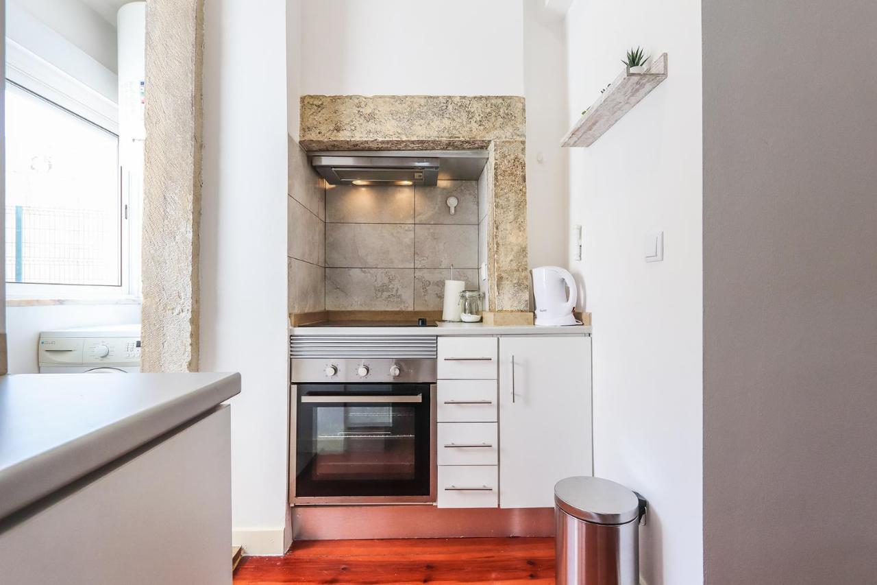 Apartment Portucale ! Stylish Campo Ourique Lisbon