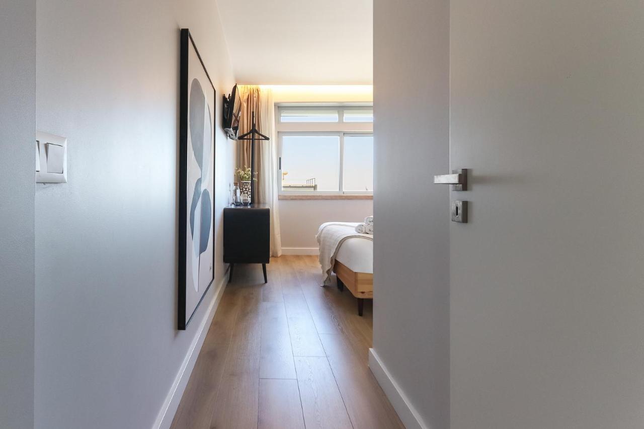Airport Earth By Homing Guest house Lisbon
