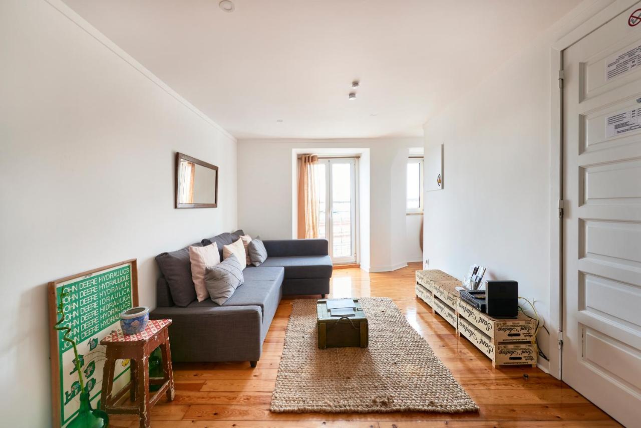 Apartment Cozy Flat In Santa Apolonia