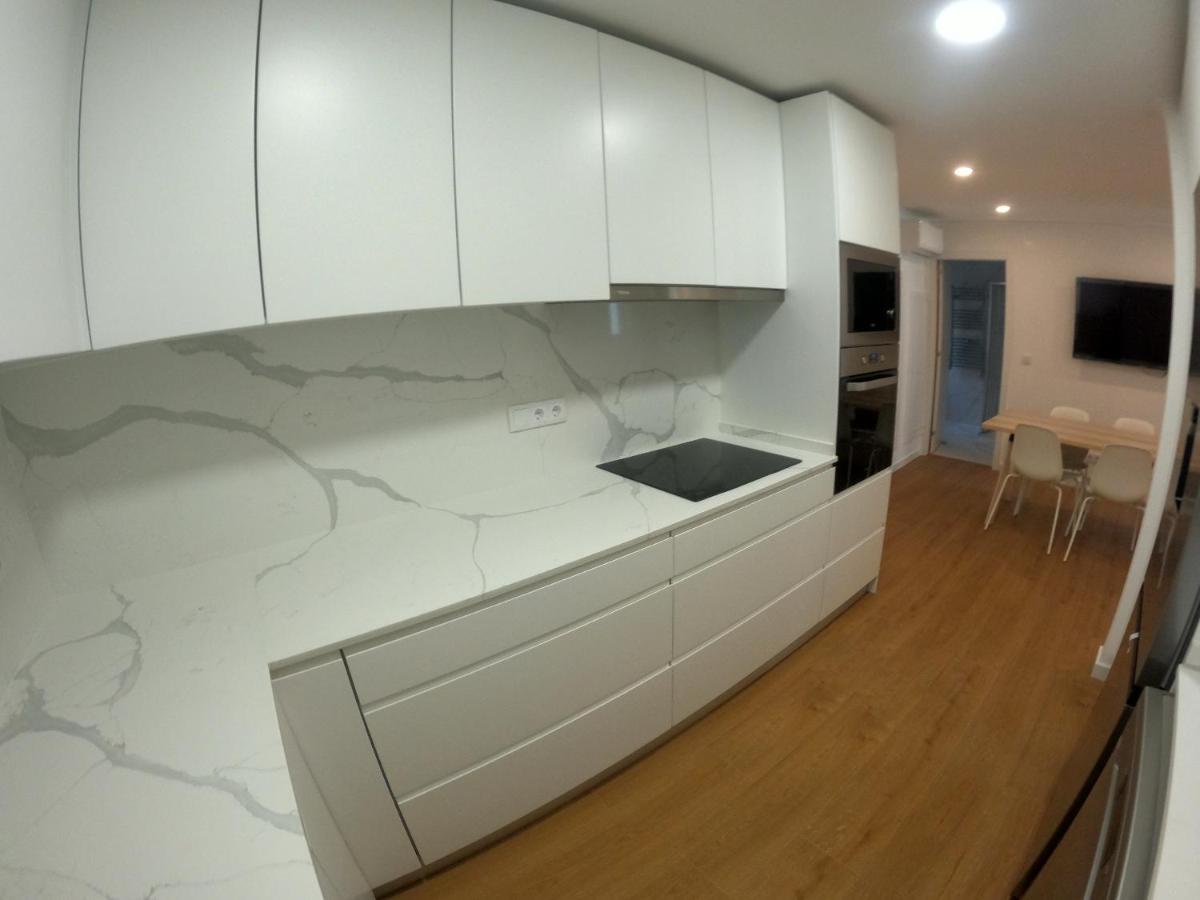 Lisbon, Renovated T2 Near Rossio Apartment *