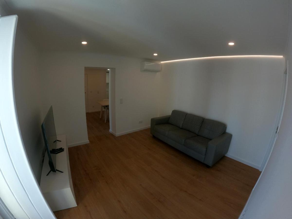 Lisbon, Renovated T2 Near Rossio Apartment *
