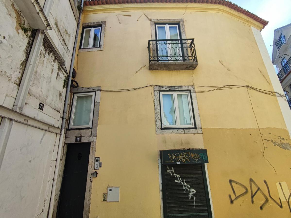 Lisbon, Renovated T2 Near Rossio Lisbon