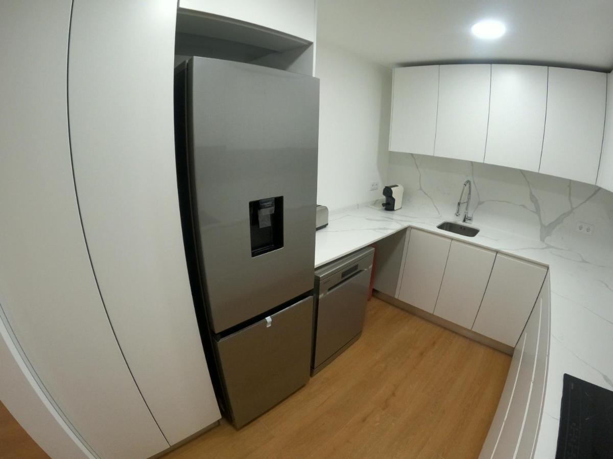 Lisbon, Renovated T2 Near Rossio *