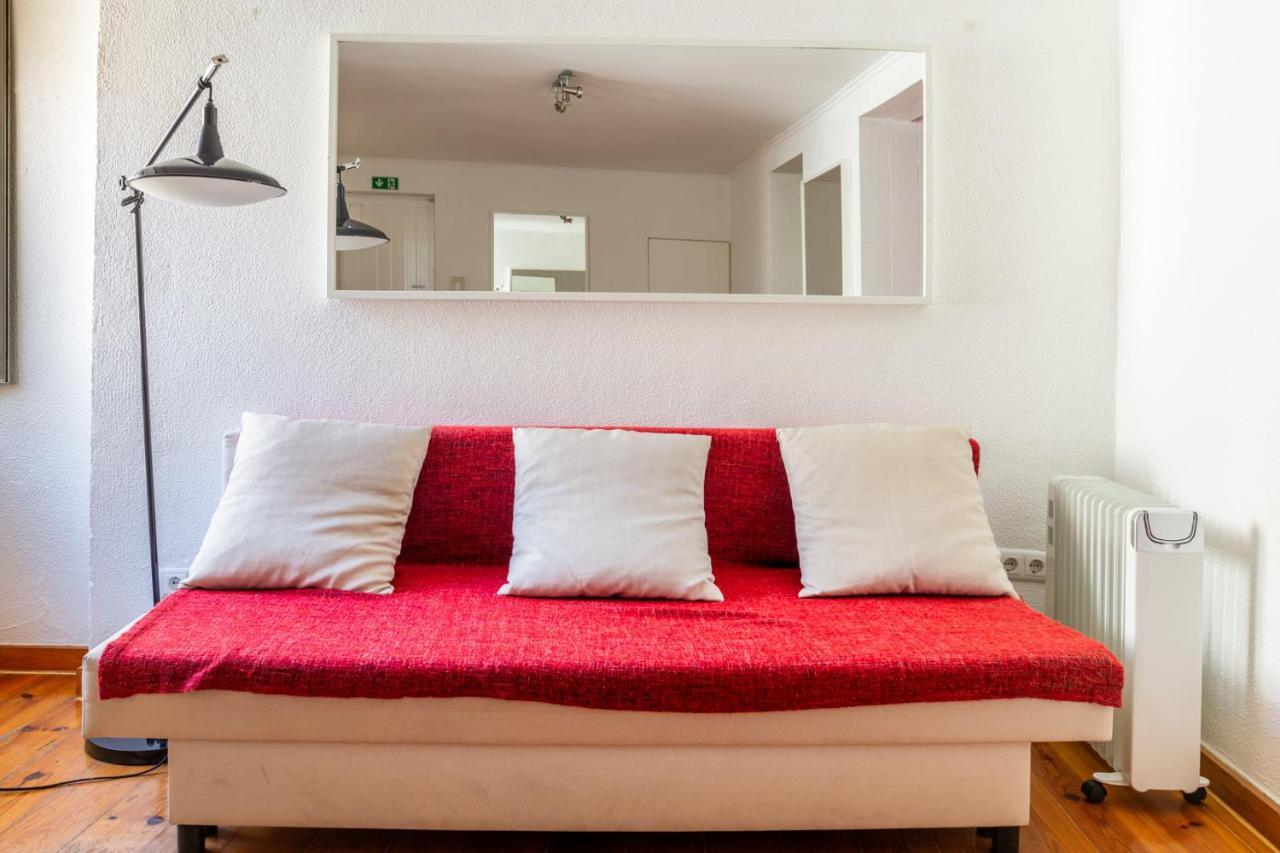 Apartment In The Heart Of Alfama! Super Central! Lisbon