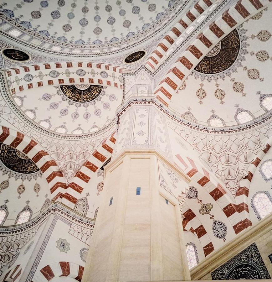Gambori * Lisbon
