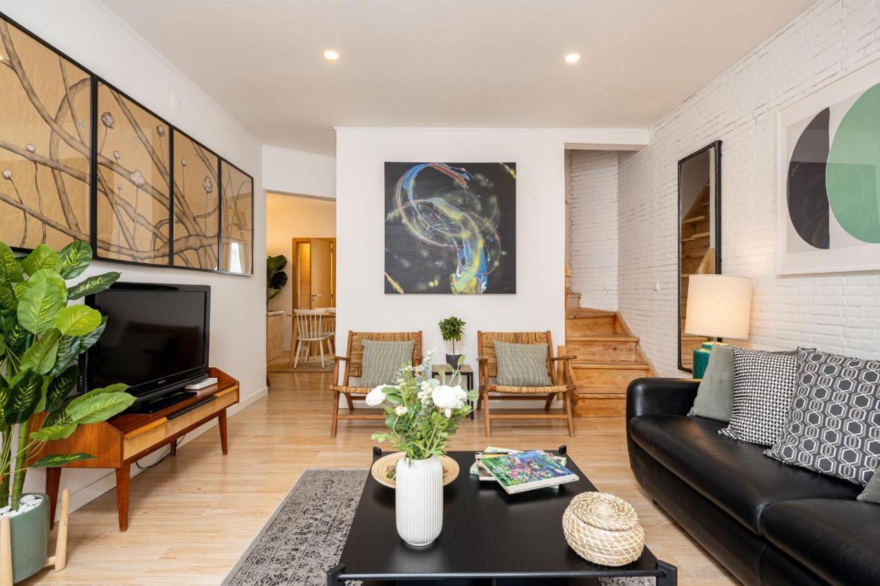 Apartment Lapa 3bdr Duplex W/ Balcony By Lovelystay