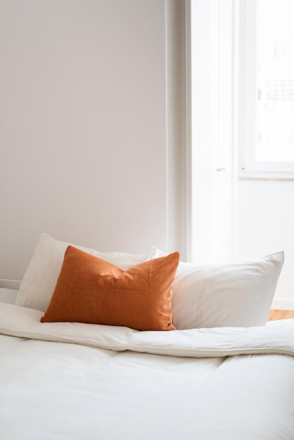 Amaro Ii - Sleek 2 Bedroom In Alcantara *