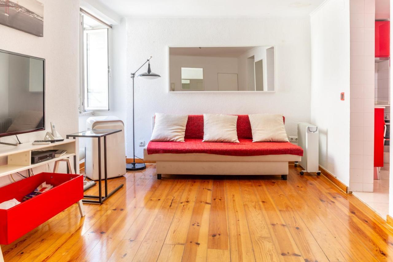 Apartment In The Heart Of Alfama! Super Central! Lisbon