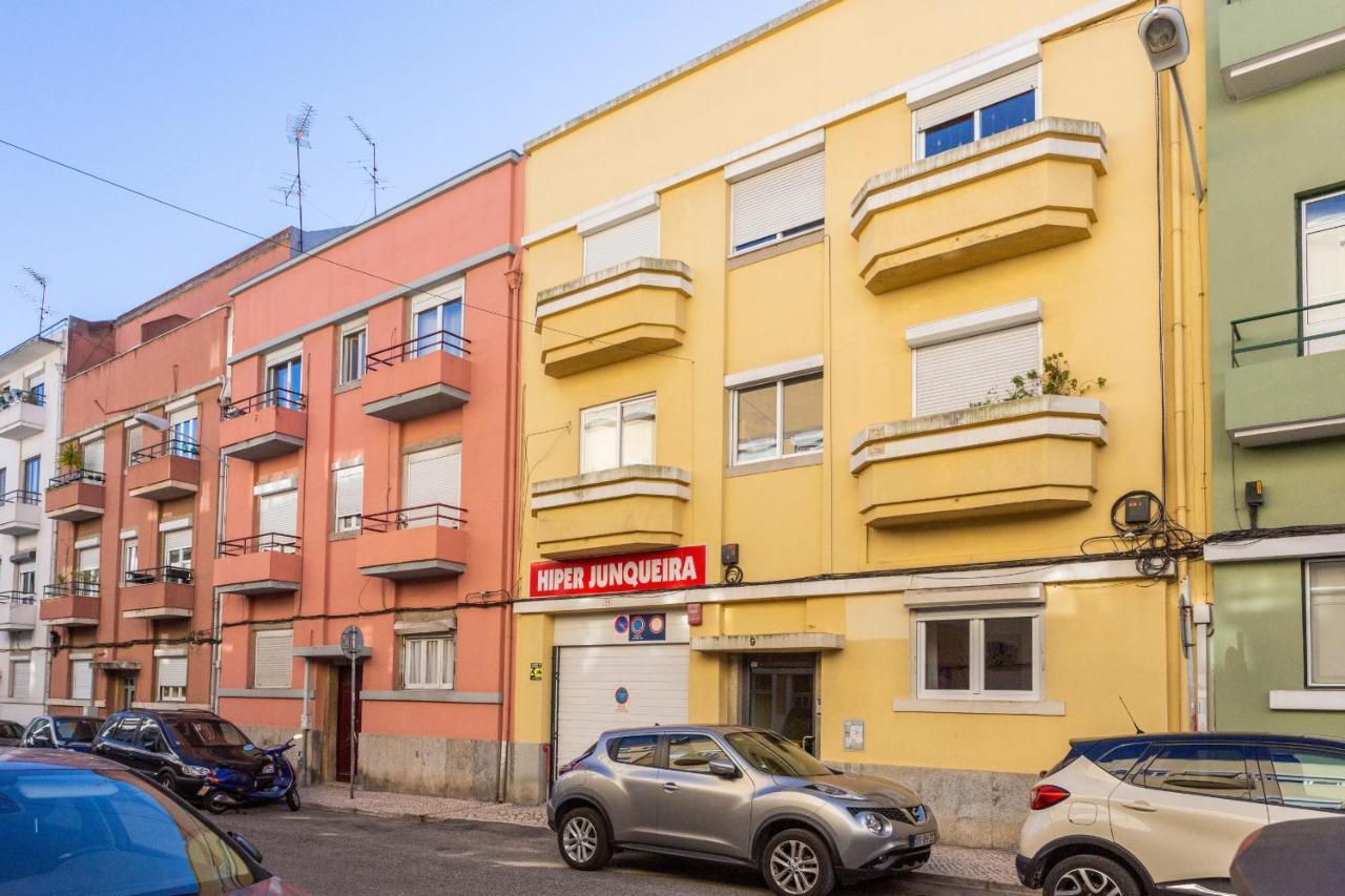 Apartment Wonderful Brand New Belem - A Few Steps Away From The River!